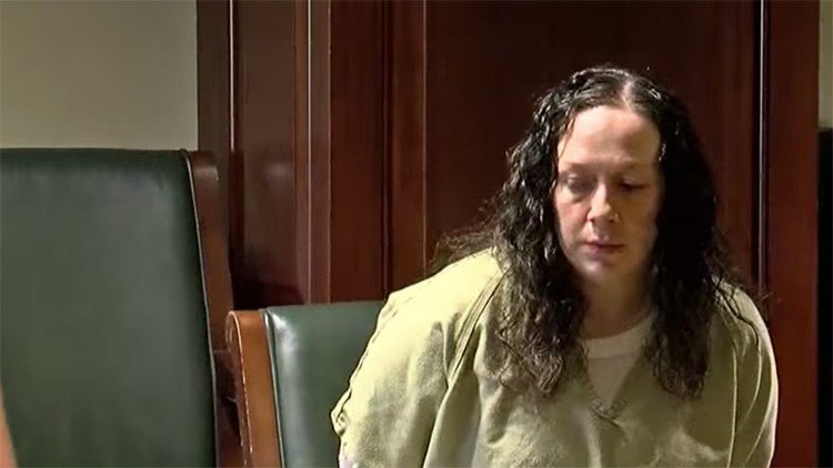 "Lo peor que he visto en la corte": cúmulo de delitos deleznables de una madre adicta a la heroína