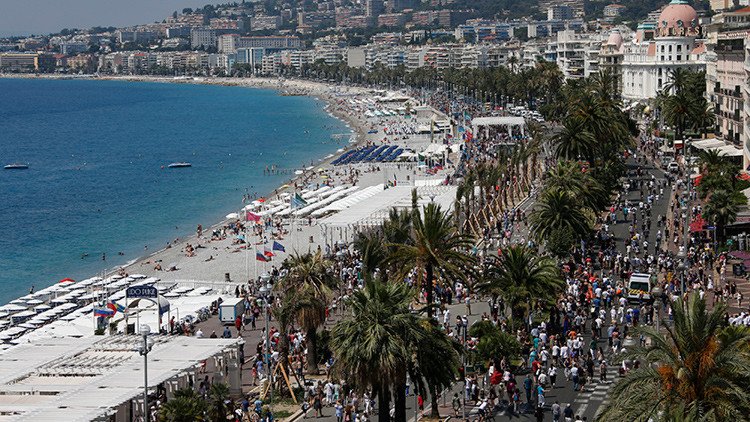 Condenan a un hombre por vender 'recuerdos' del atentado de Niza