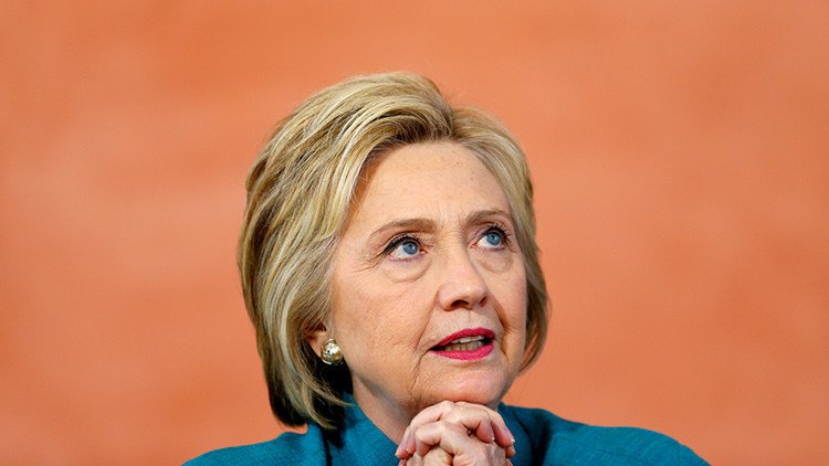 Hillary Clinton, acusada del secuestro de cientos de niñas por Boko Haram