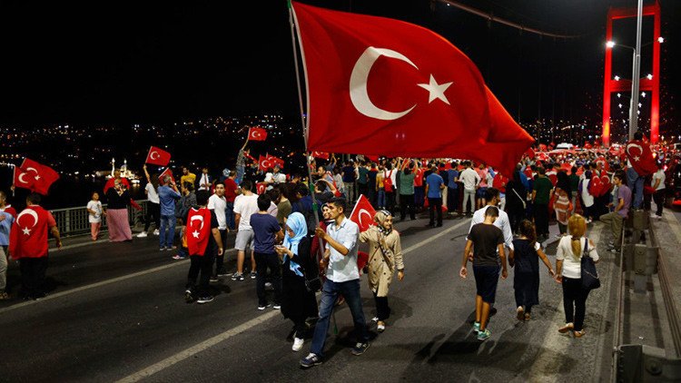 Turquía arresta a un sobrino del presunto líder de la intentona golpista