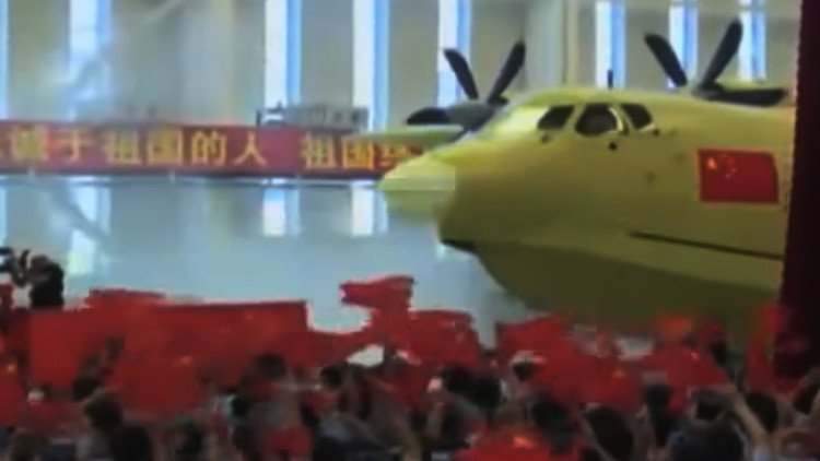 Video: China presenta el mayor avión anfibio del mundo
