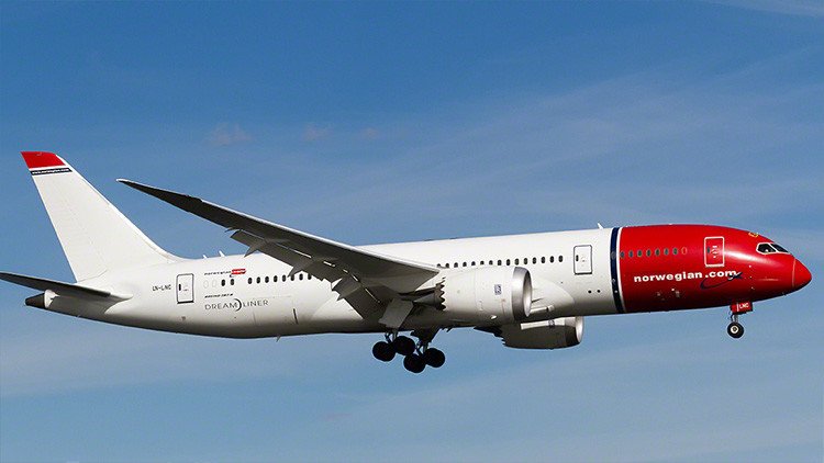 Un avión que despegó de Copenhague rumbo a EE.UU. cambia de ruta por causas desconocidas