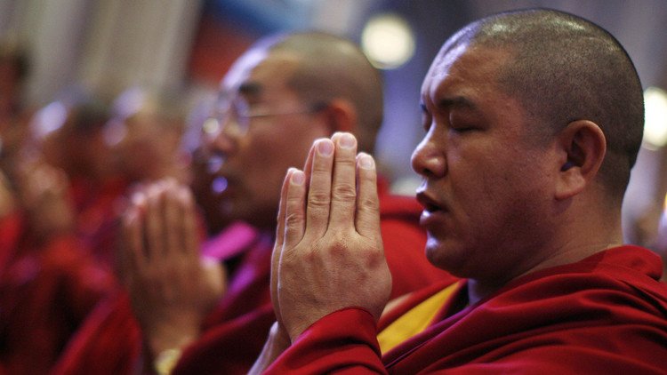 Encarcelan a un monje budista en EE.UU. por gastarse en un casino los fondos de su templo