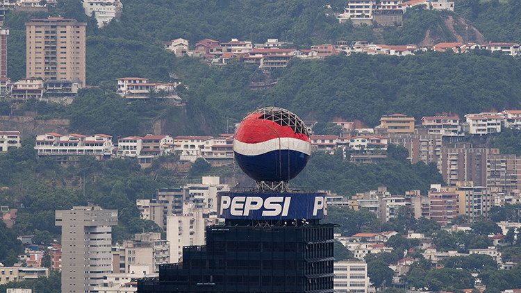 De la Pepsi transparente a la videoconsola de Apple: 10 proyectos fallidos de marcas míticas