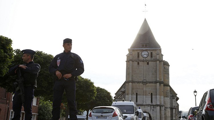 El Estado Islámico publica un video de los asesinos del sacerdote en Normandía