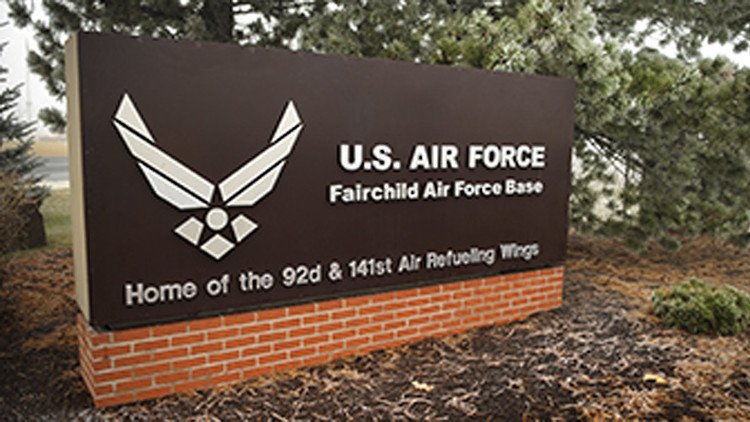 Alerta en la base aérea estadounidense Fairchild por una sustancia peligrosa
