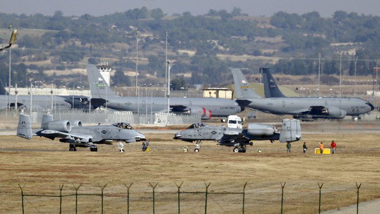 7.000 policías bloquean todos los ingresos y salidas a la base de la OTAN Incirlik en Turquía