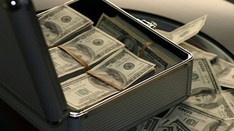 EE.UU.: Un misterioso filántropo esconde billetes de 100 dólares por toda una ciudad