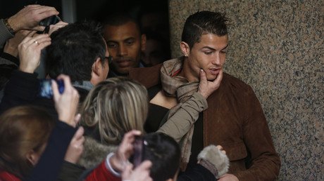 "Un animal":  Cristiano Ronaldo 'desafía' en el ring a un peleador de UFC (FOTOS)