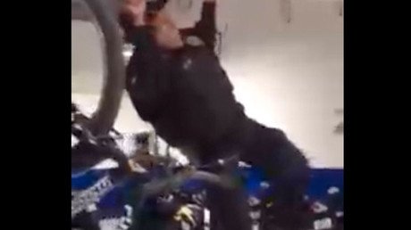 México: Despiden a un grupo de policías por grabar cómo 'cuelgan' a un compañero (video)