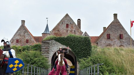 Sale a la venta un castillo al precio de un departamento de un dormitorio