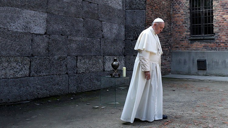 El papa crea una comisión para estudiar que las mujeres puedan ser diaconisas