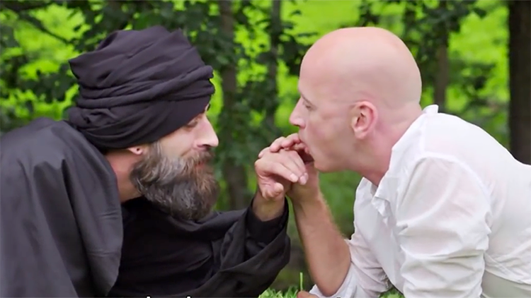 Humorista noruego realiza una parodia gay del líder de Estado Islámico (video)