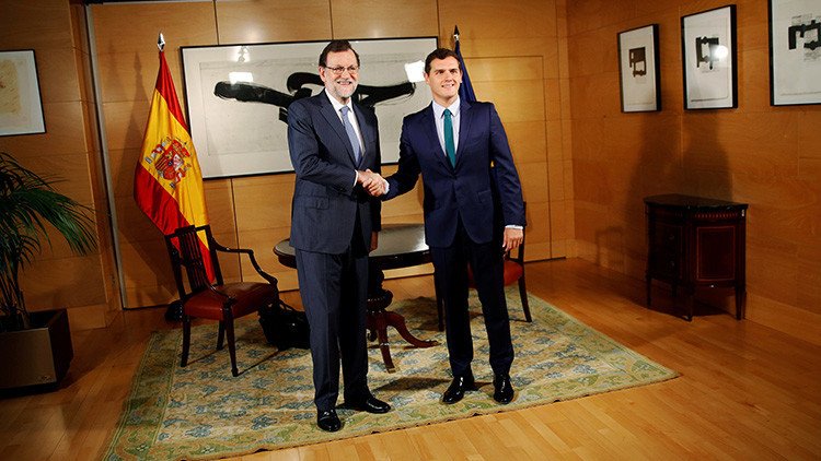 Albert Rivera pone condiciones a Rajoy para negociar el "sí"