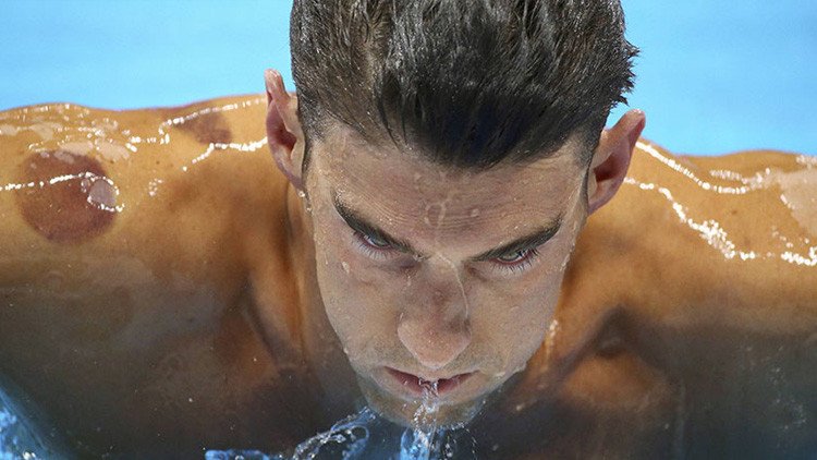 Memes: La mirada 'asesina' de Michael Phelps causa furor en la Red