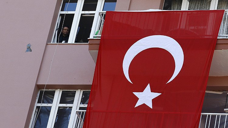 "La OTAN no tiene derecho a indicarle a Ankara con qué países debe relacionarse"