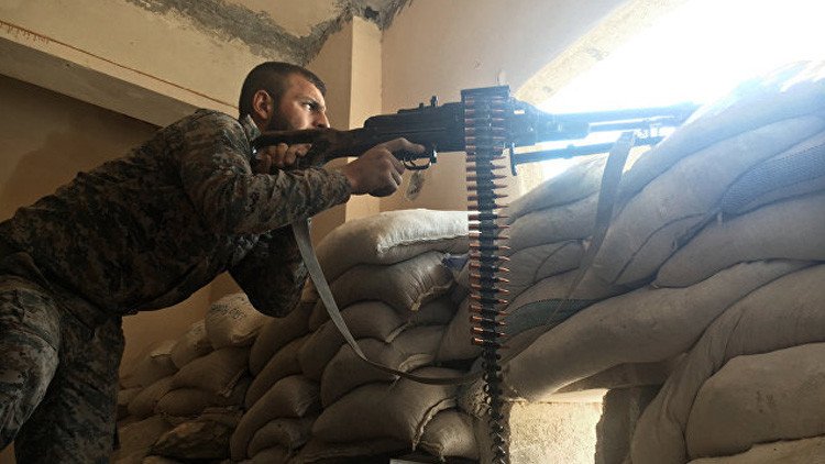 Ofensiva terrestre y aérea del Ejército sirio contra grupos terroristas en Alepo