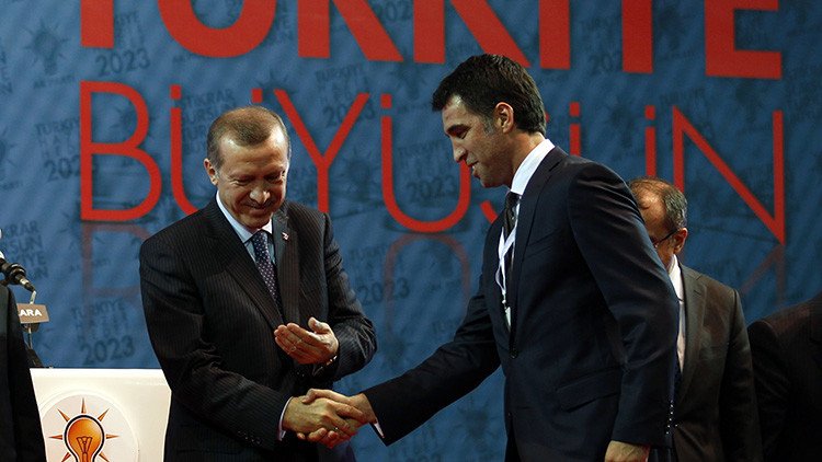 Turquía ordena la detención de uno de sus íconos futbolísticos