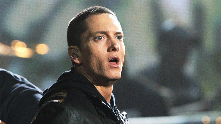 ¿Así de fácil?: Un estadounidense se hace pasar por Eminem y vota por él en las primarias (Video)
