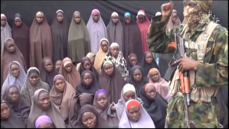 Boko Haram publica un nuevo video que muestra a las escolares secuestradas en Nigeria