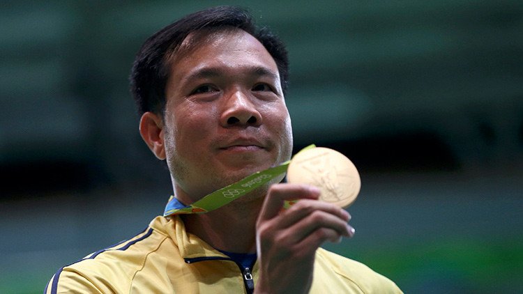 El primer campeón olímpico de Vietnam se entrenaba con pistolas sin balas