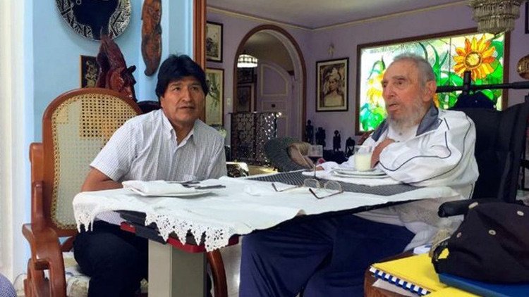 Evo Morales festeja junto a Fidel Castro el segundo oro cubano en los JJ. OO. de Río