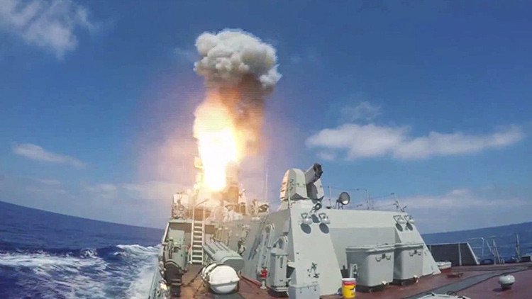 Rusia exhibe su poderío militar en Oriente Medio con los misiles de crucero Kalibr