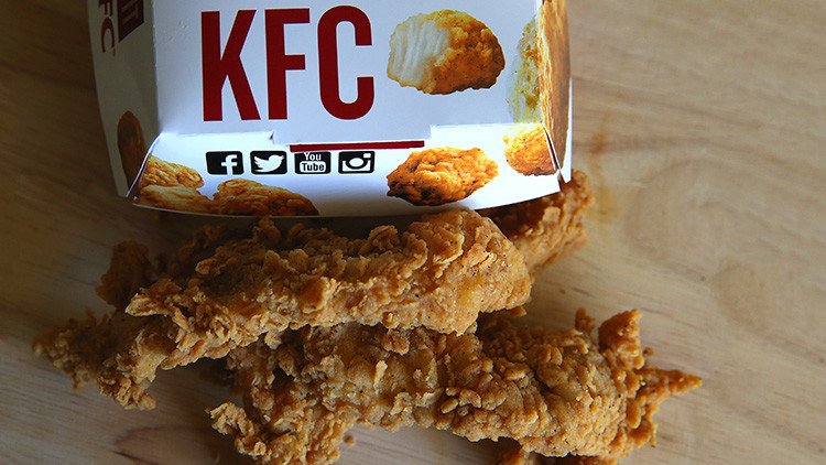 Revelado el mayor secreto de KFC: la auténtica receta del pollo frito más  famoso - RT