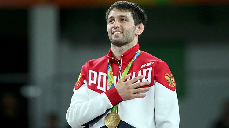 El luchador Soslán Ramónov obtiene la 19.ª medalla de oro para Rusia