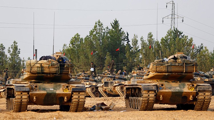 EE.UU. afirma que Turquía permanecerá en Siria "el tiempo que haga falta"