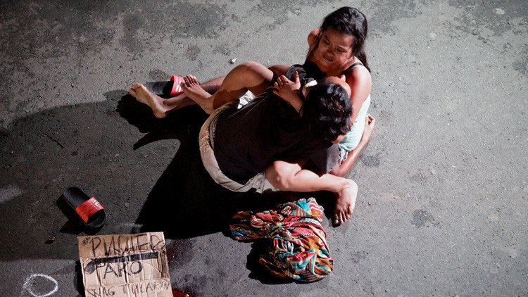 Filipinas: La historia de la mujer que se gana la vida matando narcotraficantes 