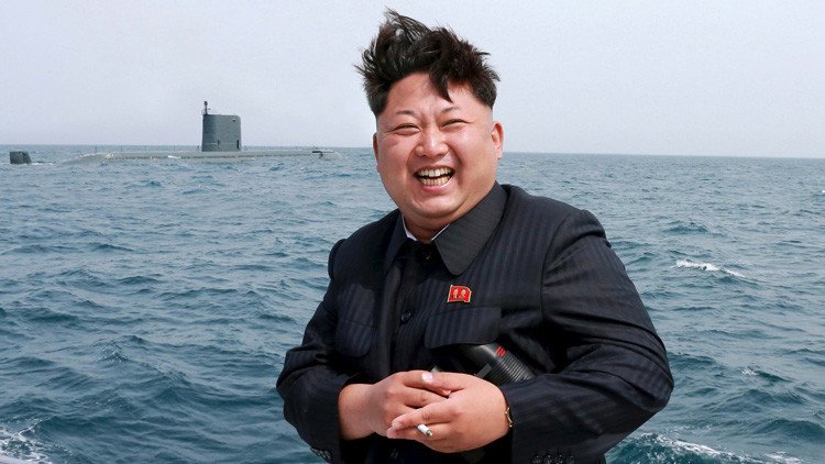 Corea del Norte celebra el lanzamiento de un misil con bailes masivos