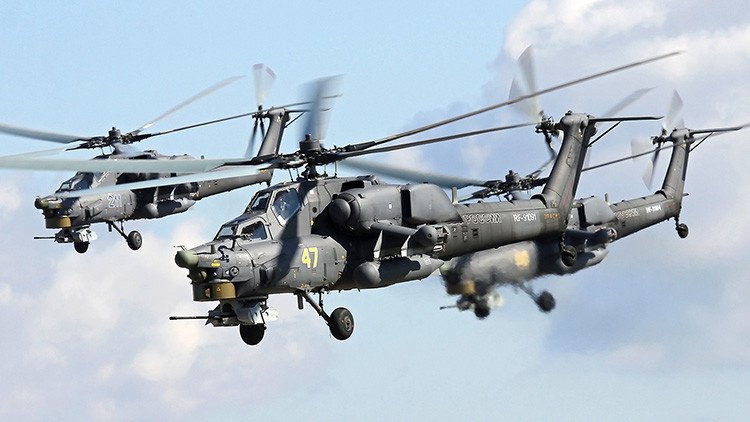 Llega el 'Cazador Nocturno', el helicóptero ruso que desvía misiles enemigos con "nubes de fuego"