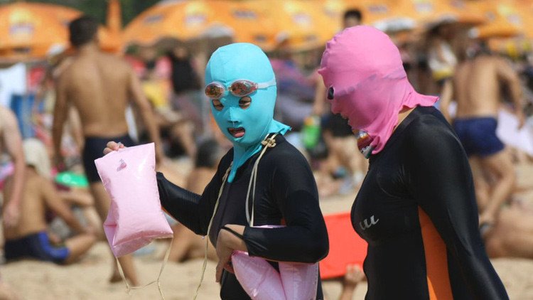 ¿Qué haría Francia si el 'facekini' chino se popularizara en sus playas?