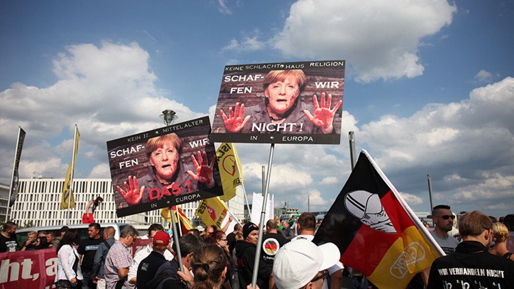"El golpe contra Angela Merkel ya está en marcha"