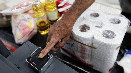 'Regreso al futuro II': Pagar compras solo pulsando con el dedo en un dispositivo ya es una realidad