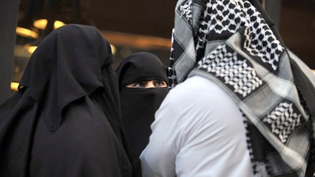 Hay más de 20.000 matrimonios polígamos en Italia y la ley no los castiga