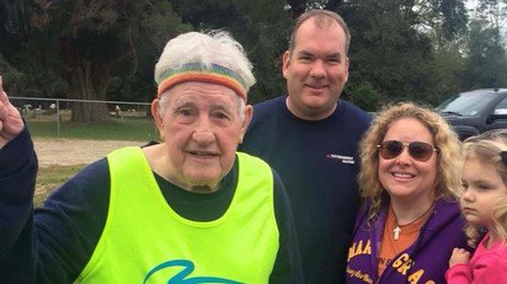 Un veterano de la Segunda Guerra Mundial cruza EE.UU. corriendo en mil días (fotos)