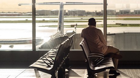 Skyscanner propone a un viajero hacer una escala de 47 años