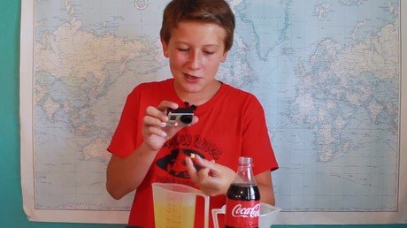 Así quedan los dientes tras pasar tres semanas en Coca-Cola 
