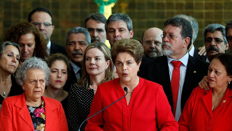 Dilma Rousseff tras su destitución: "No desistan de luchar"