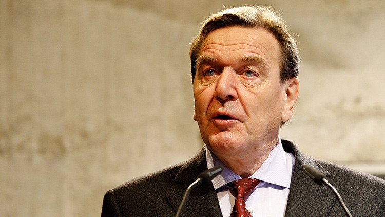 Excanciller alemán Gerhard Schröder explica por qué Europa necesita a una Rusia fuerte