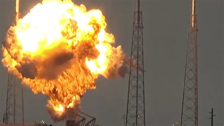 Publican un video del momento exacto de la explosión del cohete Falcon 9 de SpaceX 