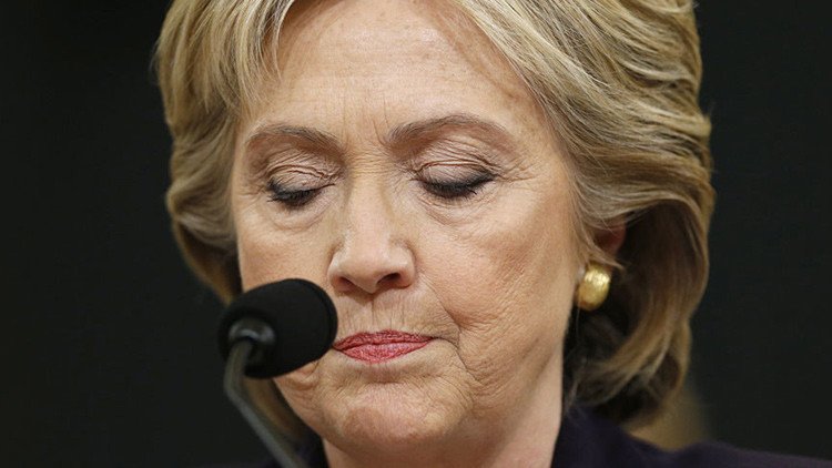 El FBI publica información relacionada con la investigación a Hillary Clinton 