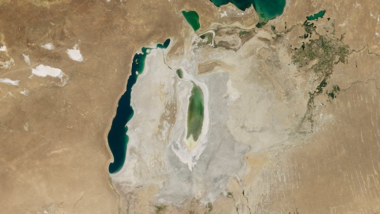 De cuarto lago más grande del mundo a un desierto: la NASA capta el drama del mar de Aral