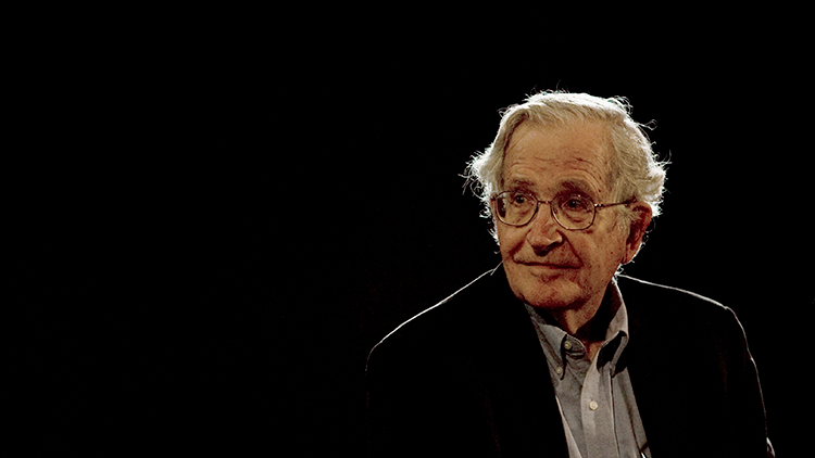 Chomsky: "EE.UU. hace la vista gorda al apoyo de Arabia Saudita al terrorismo"