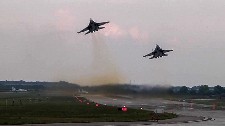 Primeros videos de los ejercicios militares a gran escala en el sur de Rusia