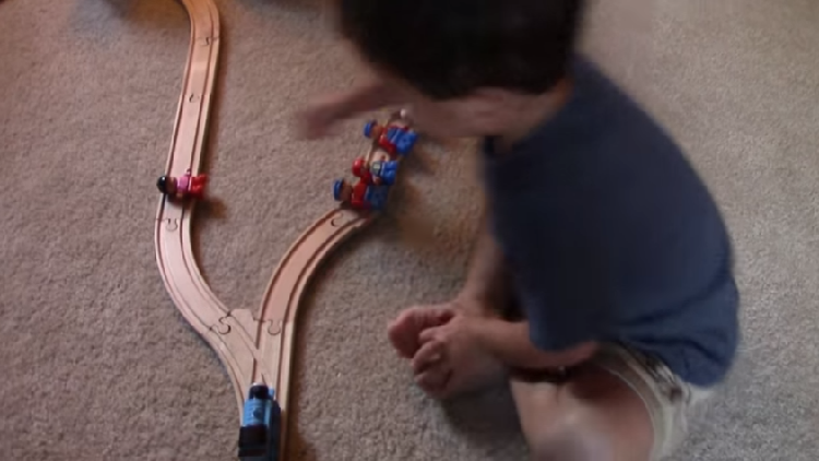 Un niño tiene la solución más tierna (y cruel) al dilema del tranvía