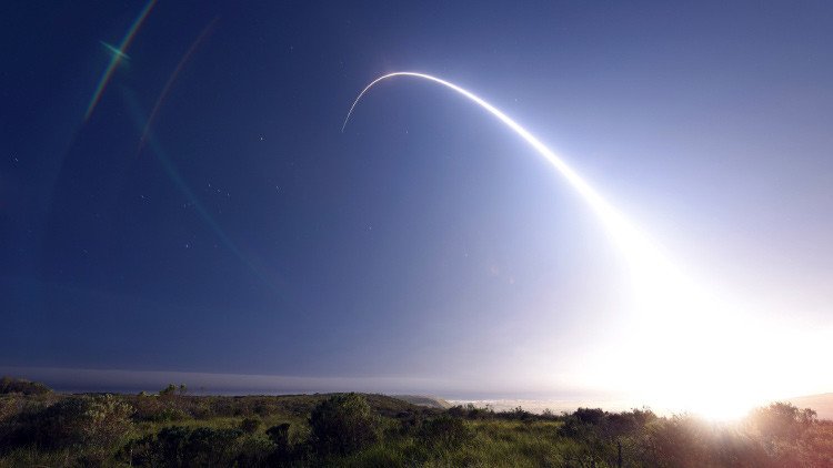 EE.UU. lanza dos misiles nucleares para probar si puede confiar en su arsenal