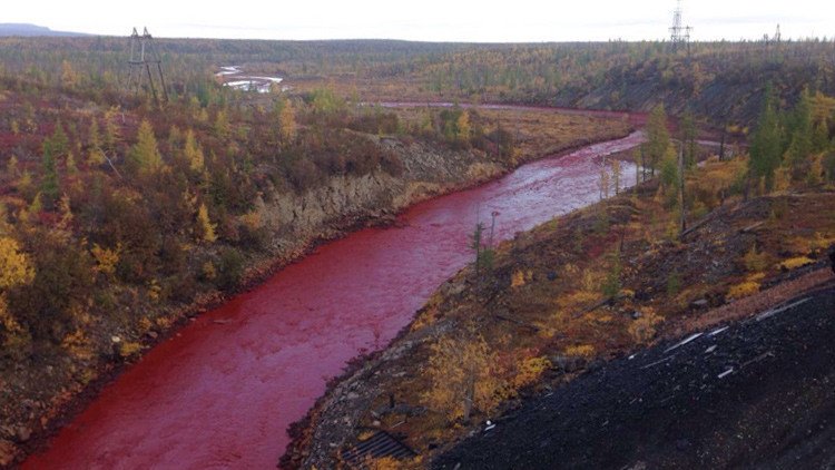 Resuelto el enigma del río ruso teñido de rojo sangre